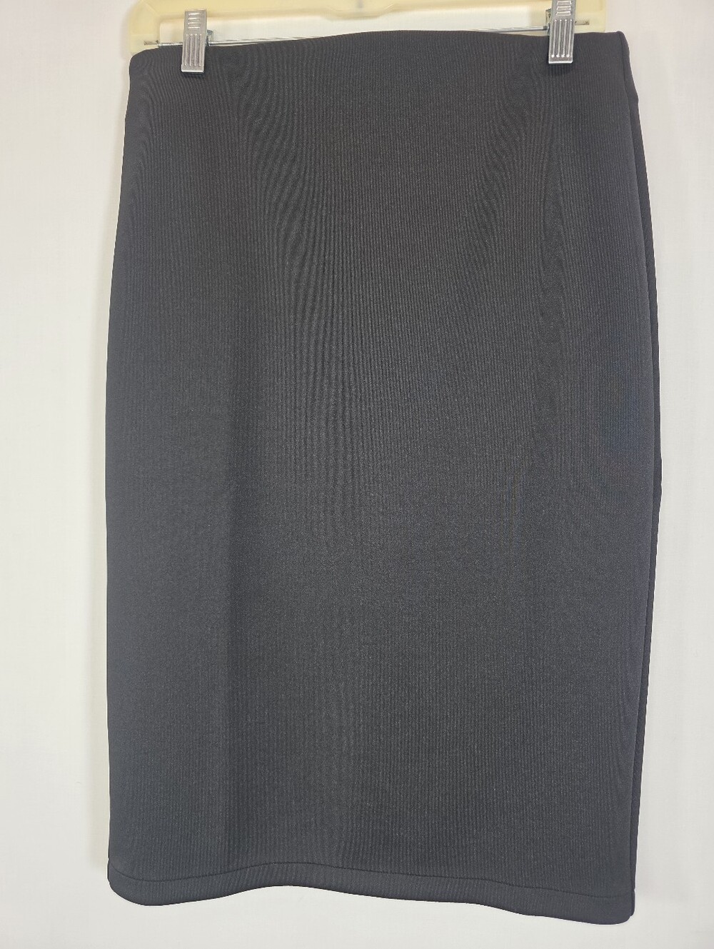 CARMEN Marc Valvo Black Stretch Knee Length Pencil Skirt Size 8
